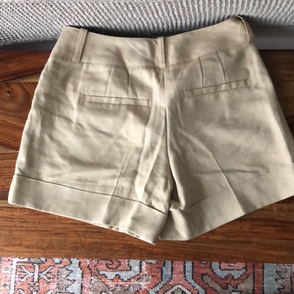 Nice Material Never Worn - Picture 3 of 5